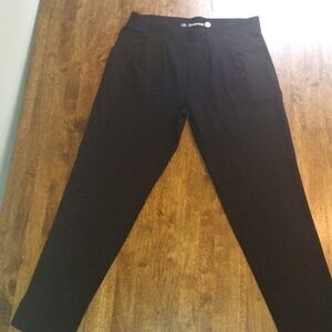 Betabrand High Rise Skinny Jogger Pull on Soho W1528 - BK M